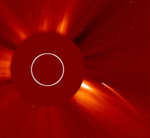 View of a doomed comet approaching the Sun