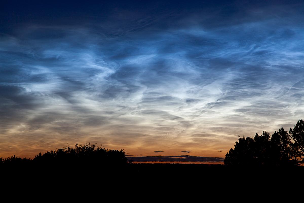 rocket_clouds