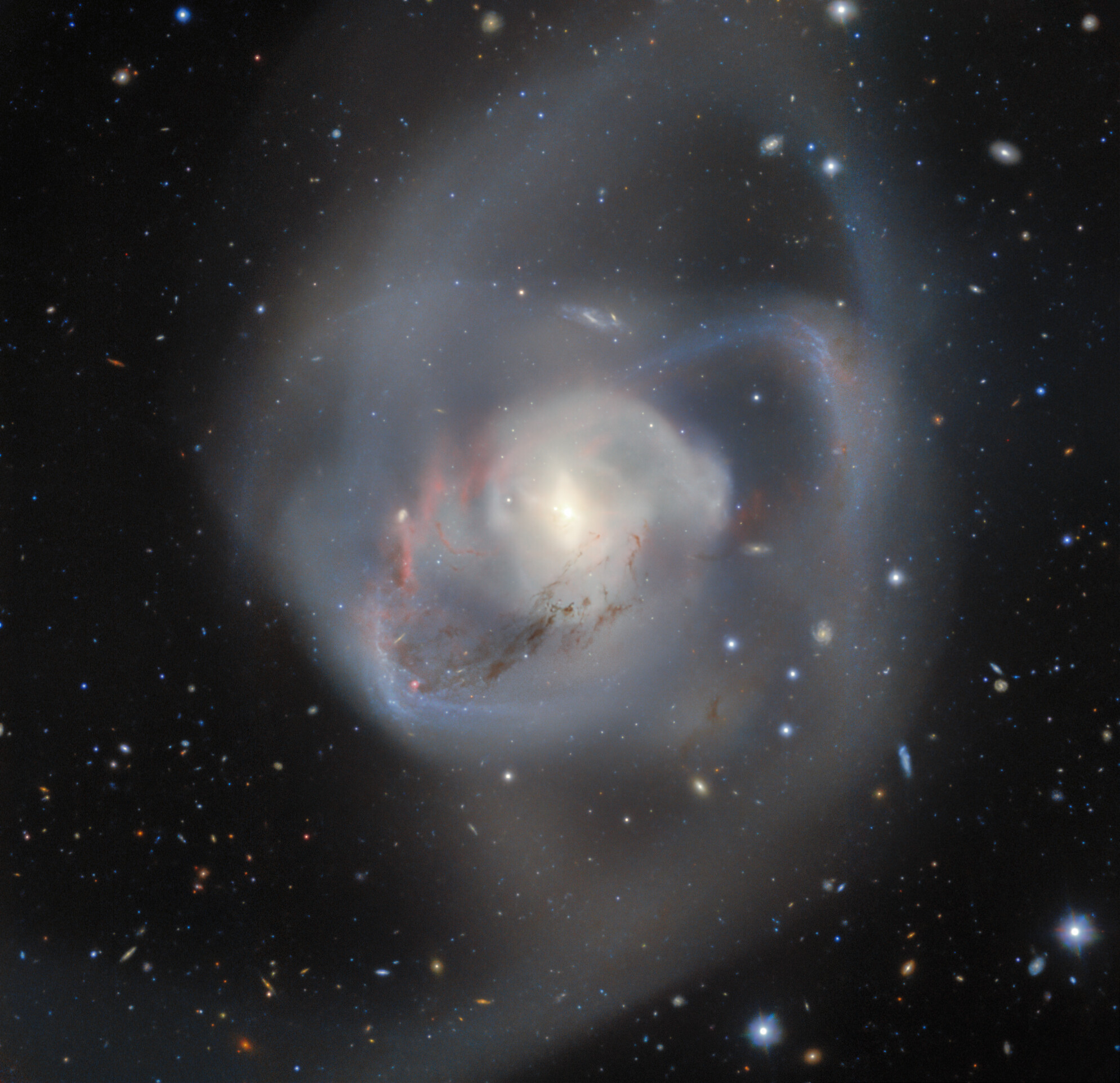 ngc 7727, a pair of interacting galaxies